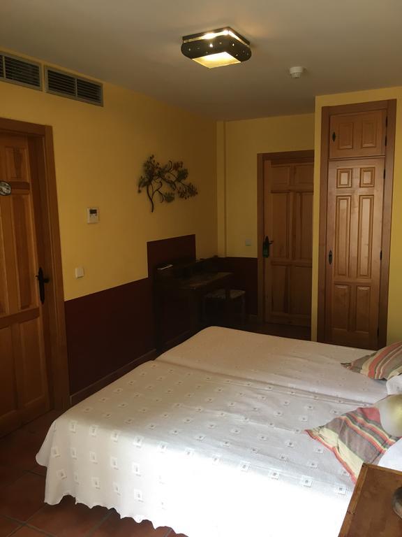 Hostal Rural La Boteria Sacedon Exterior photo